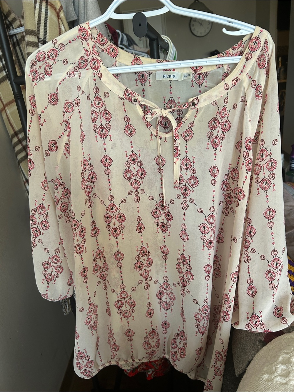 Ricki's Cream Tunic Blouse with Red Print and Tie Neck